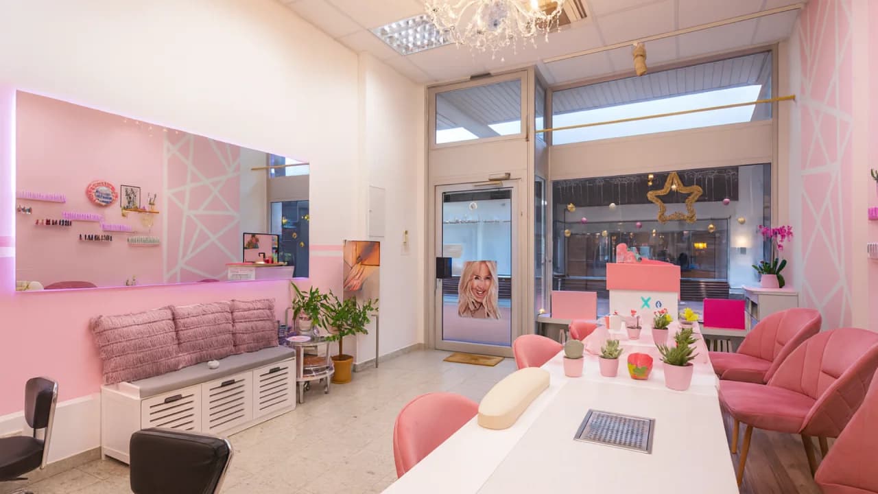 MH Nails Nagelstudio Karlsruhe