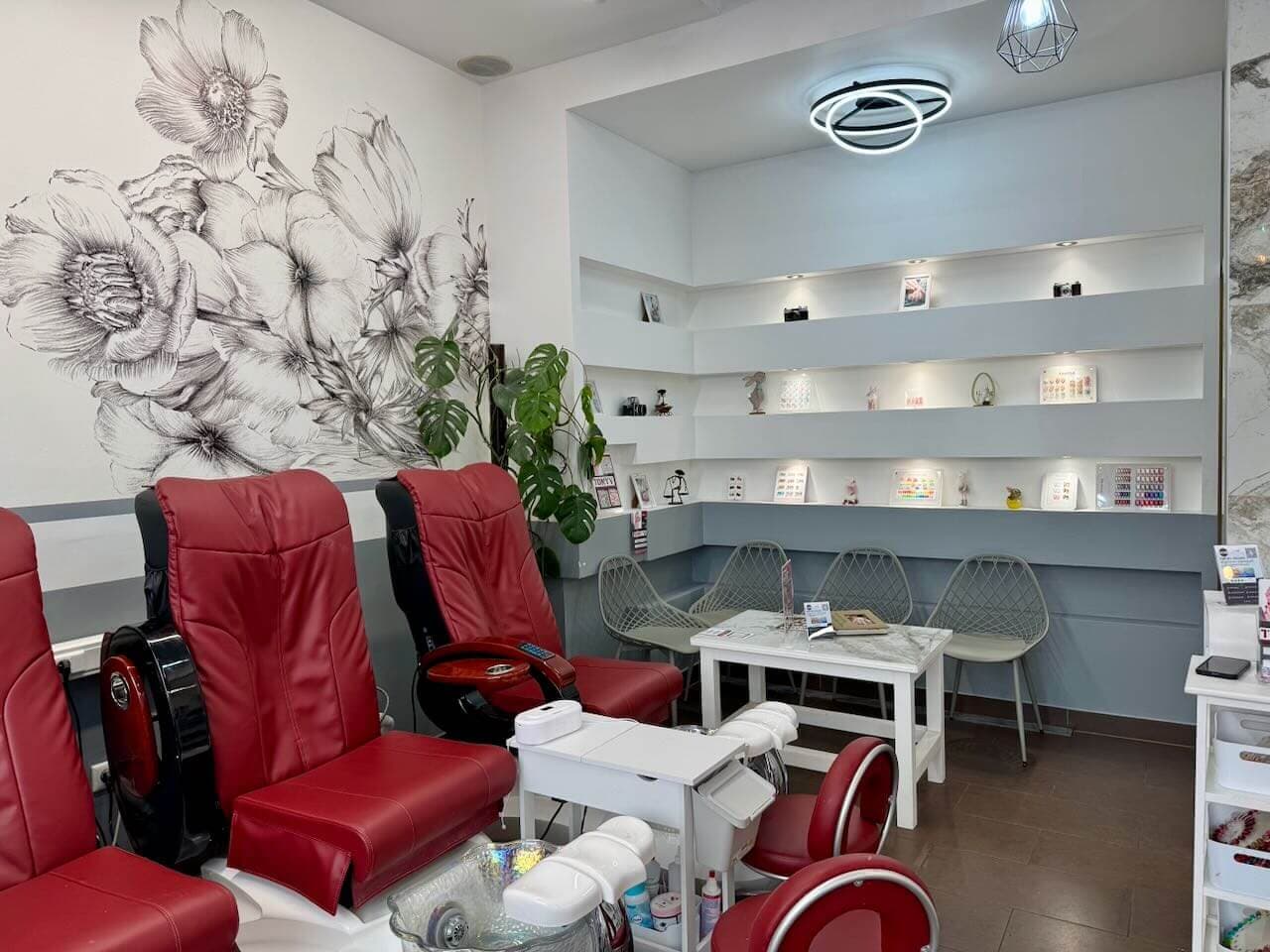 Tony V Nails Mannheim