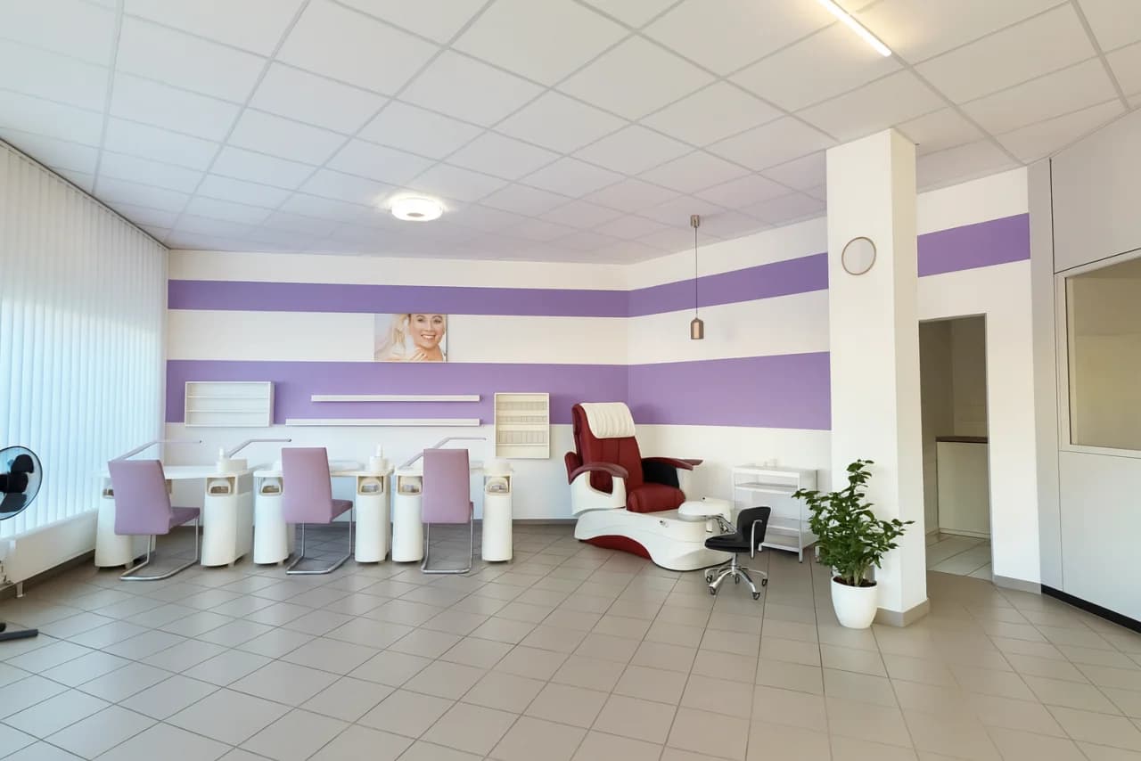 Tenderly Nails & Beauty Halle