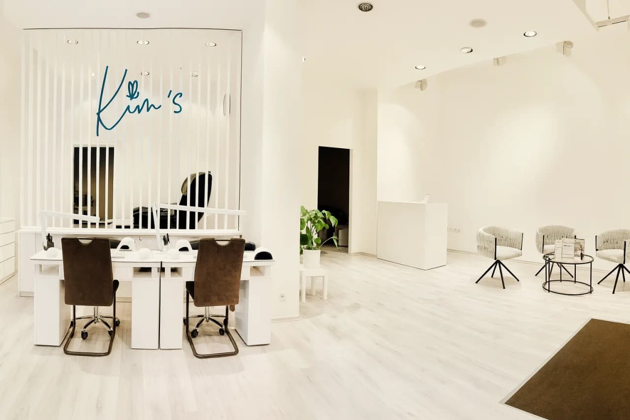 Kim’s Nails and Spa I Nagel & Massage – Frankfurt