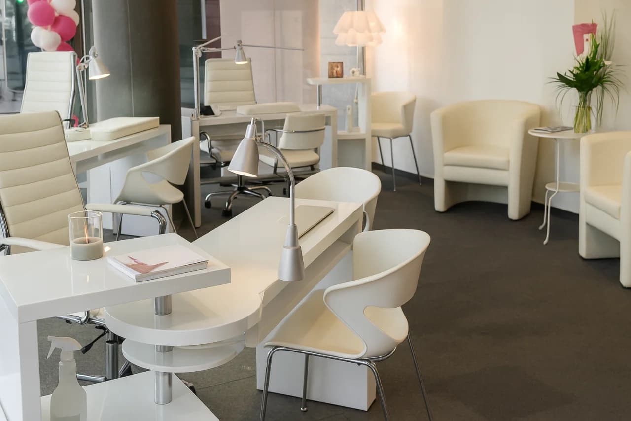 Society Beauty & Nails Studio Köln