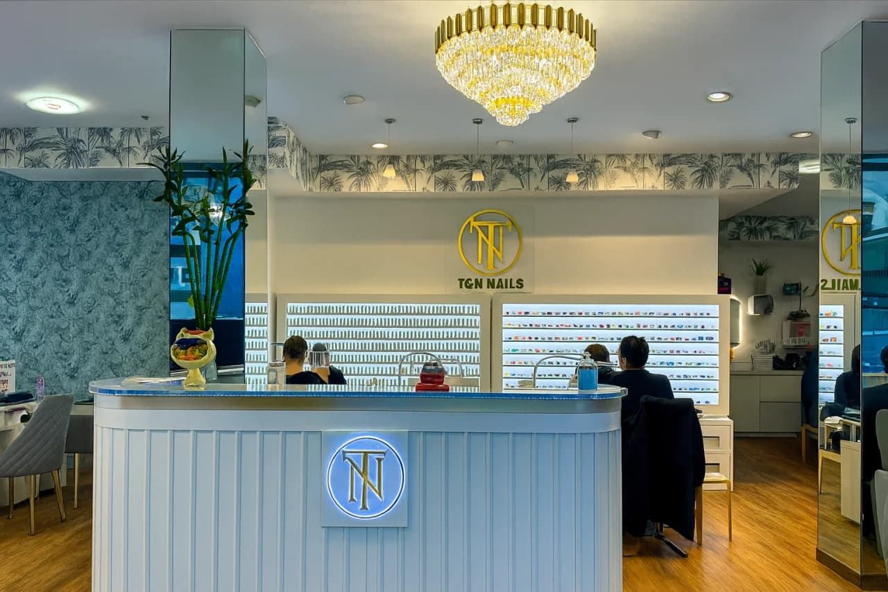 T&N Nails & Lashes Köln