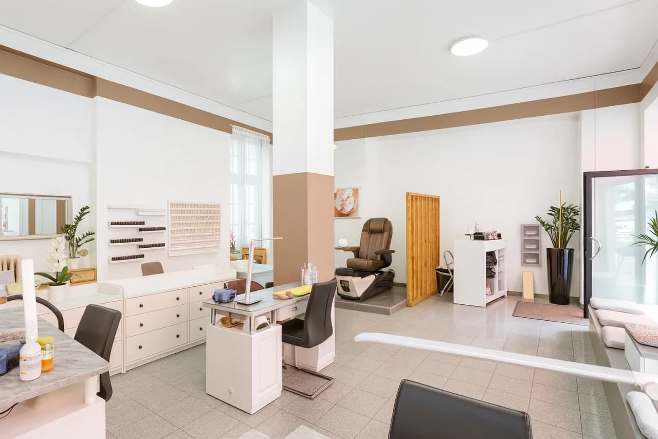 my Sky nails Frankfurt